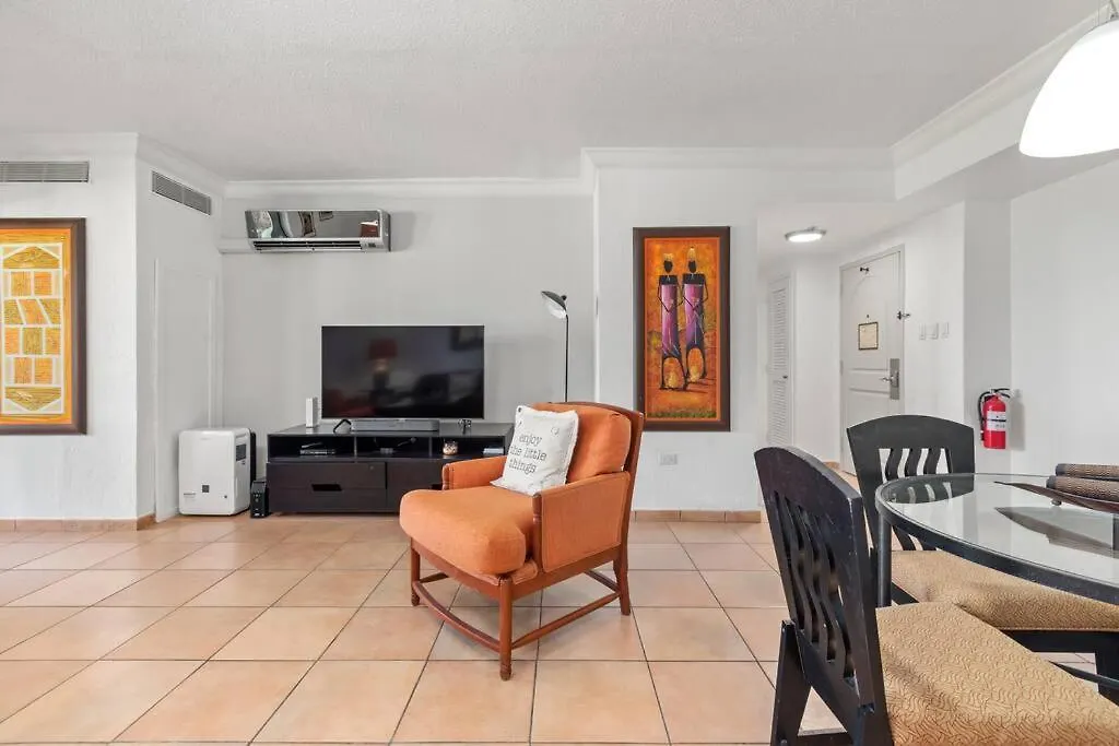 Apartment Stunning Oceanfront Villa - 8190 Carmelita
